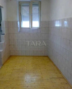 Apartament Semidecomandat de Vanzare in Zona Clinica Medicala 3