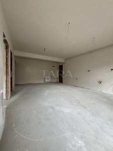 Apartament Semifinisat cu 2 Camere in Zona Terra