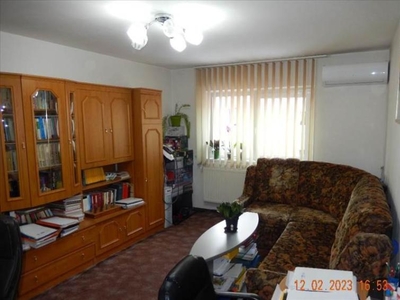 Vanzare apartament 2 camere decomandat Triaj, Brasov