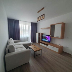 Vanzare apartament 2 camere decoomandat bloc nou Tractorul, Brasov