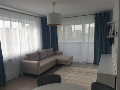 Vanzare apartament 2 camere decoomandat bloc nou Tractorul, Brasov