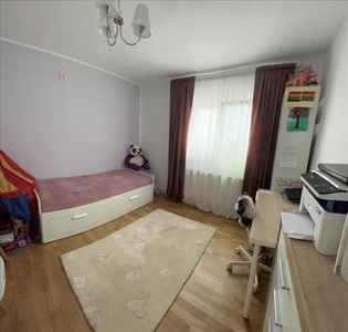 Vanzare apartament 3 camere decomandat Bartolomeu, Brasov