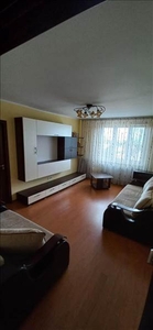 Vanzare apartament 3 camere etaj intermediar Gemenii, Brasov