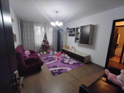 Vanzare apartament 3 camere etaj intermediar Grivitei, Brasov