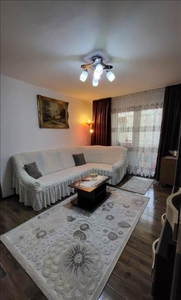 Vanzare apartament 3 camere etaj intermediar Noua, Brasov