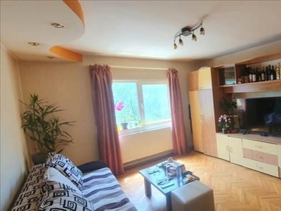 Vanzare apartament 4 camere decomandat Garii, Brasov