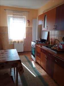 Apartament 4 camere zona Gemenii