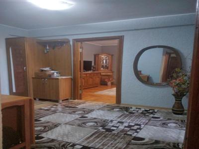 Apartament 3 Camere Zona Piata Mare , Etaj 4 Cu Pod