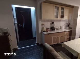 Apartament 3 camere, zona Narcisa