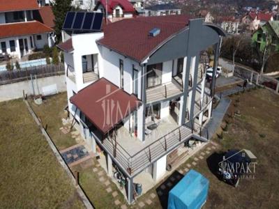 Casa individuala cu panorama asupra Clujului!