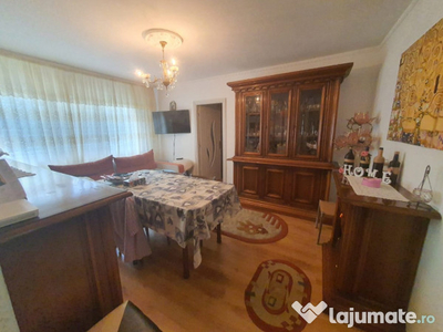 Apartament 2 camere, strada Brașovenilor, Malu Roșu, P/4