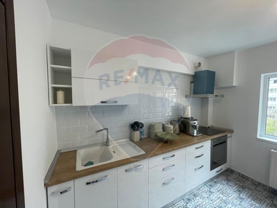 Apartament cu 3 camere de vanzare in zona Sebastian