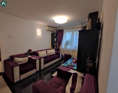 Vand apartament 3 camere Margeanului