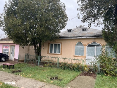 Vând casa in comuna Bivolari , județul Iasi sau schimb cu apartament
