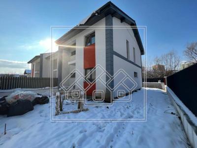 Casa de vanzare in Sibiu - 4 camere si 2 terase - str.O.Goga, Selimbar