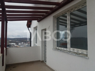 Apartament spatios bloc nou 3 camere 96 mp zona linistita i