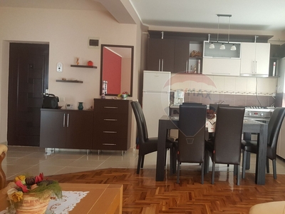 Apartament 2 camere vanzare in bloc de apartamente Cluj-Napoca, Floresti