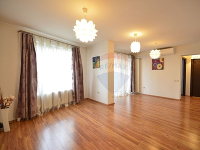 Apartament 3 camere vanzare in bloc de apartamente Cluj-Napoca, Zorilor