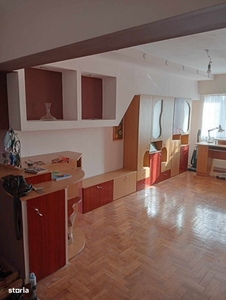 Apartament 4 camere M17 etaj 8/8