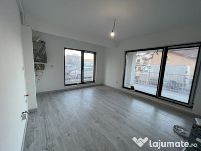 Apartament de 3 camere, 55 mp, terasa 20 mp,finisat,parcare,