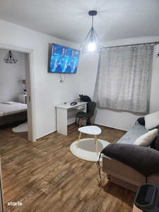 Inchiriez apartament 2 camere, lângă camera de Comerț