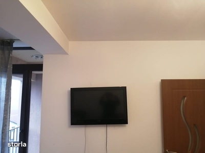 Apartament cu 3 camere decomandat zona Aradului