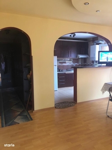 Apartament decomandat cu 2 camere- Borhanci