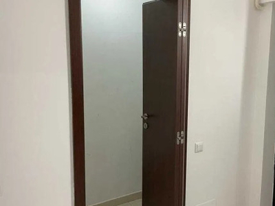 O camera, , mp , de inchiriat apartament in zona Podul de Fier, Podu de Fier