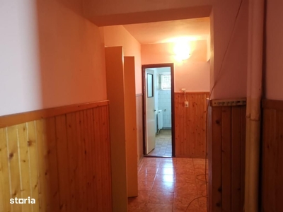 Vand apartament 3 camere Marasti.