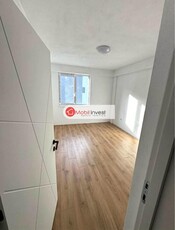 Apartament 3 camere, etaj 2, bloc nou ! Sustinut de panouri solare !