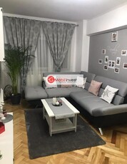 Apartament 3 camere, etaj 2, zona Cetate -Liceul Sportiv