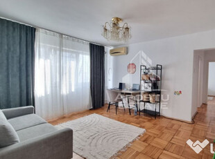 Apartament 3 camere, etaj intermediar, zona Dacia