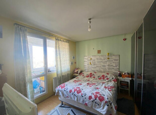 Apartament 4 camere / 2 bai / centrala / boxa