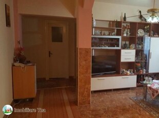 Apartament 4 camere decomandate, etaj 2, Zona M 17