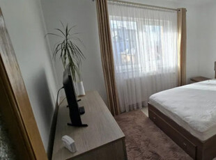 Apartament cu 2 camere decomandate Zona Zamca