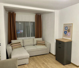 Apartament cu 3 camere