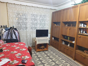 Apartament cu 3 camere