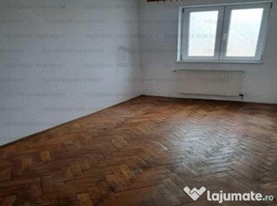 Apartament cu 3 camere, decomandat - zona Grivitei