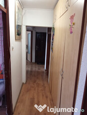 Apartament cu 3 camere, etaj 3/4, Turnatorie