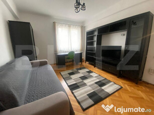 Apartament de 2 camere, decomandat, parcare, zona strazii Ho