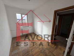 Apartament decomandat cu 1 camera in zona Buziasului