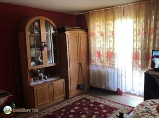 Apartament din caramida, 2 camere, etaj 1, Cart. Solidaritatii