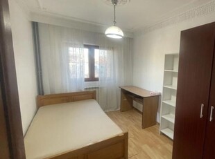 De inchiriat apartament, 3 camere, decomandat, 67 mp, Centru, Palatul de Justitie - Tg Cucu, Cod 157217