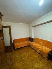 De vanzare apartament 3 camere