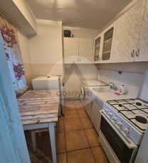 Ocazie! Apartament 1 camera la etajul 5 din 8 zona Simion Barnutiu centrala proprie bloc