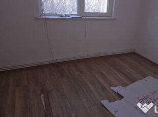 Vand apartament 2 camere in Deva, zona Micro 15, etaj 1,