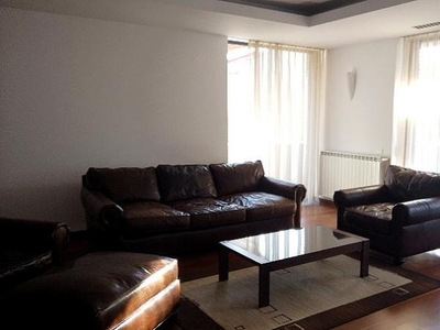 APARTAMENT 4 CAMERE