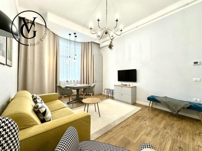 Apartament in cladire interbelica in inima orasului