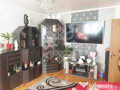 Apartament cu 4 camere de in zona Rogerius Oradea