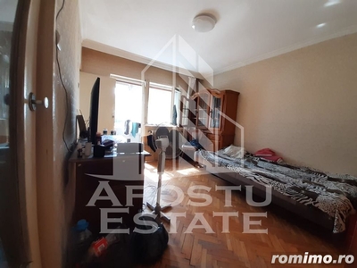 Apartament 1 camera, semidecomandat, de inchiriat, spatios, Zona Giroc